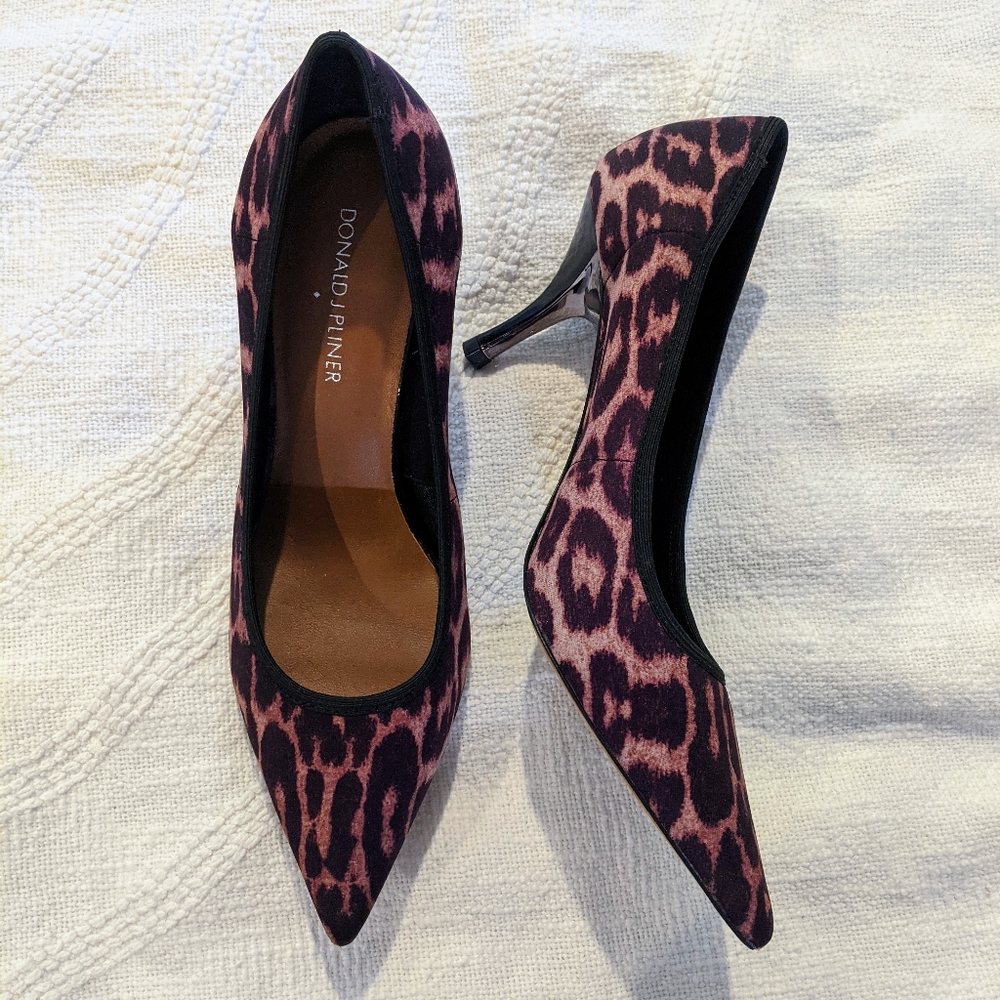 Donald J Pilner | Animal Print Pump - Size 8.5